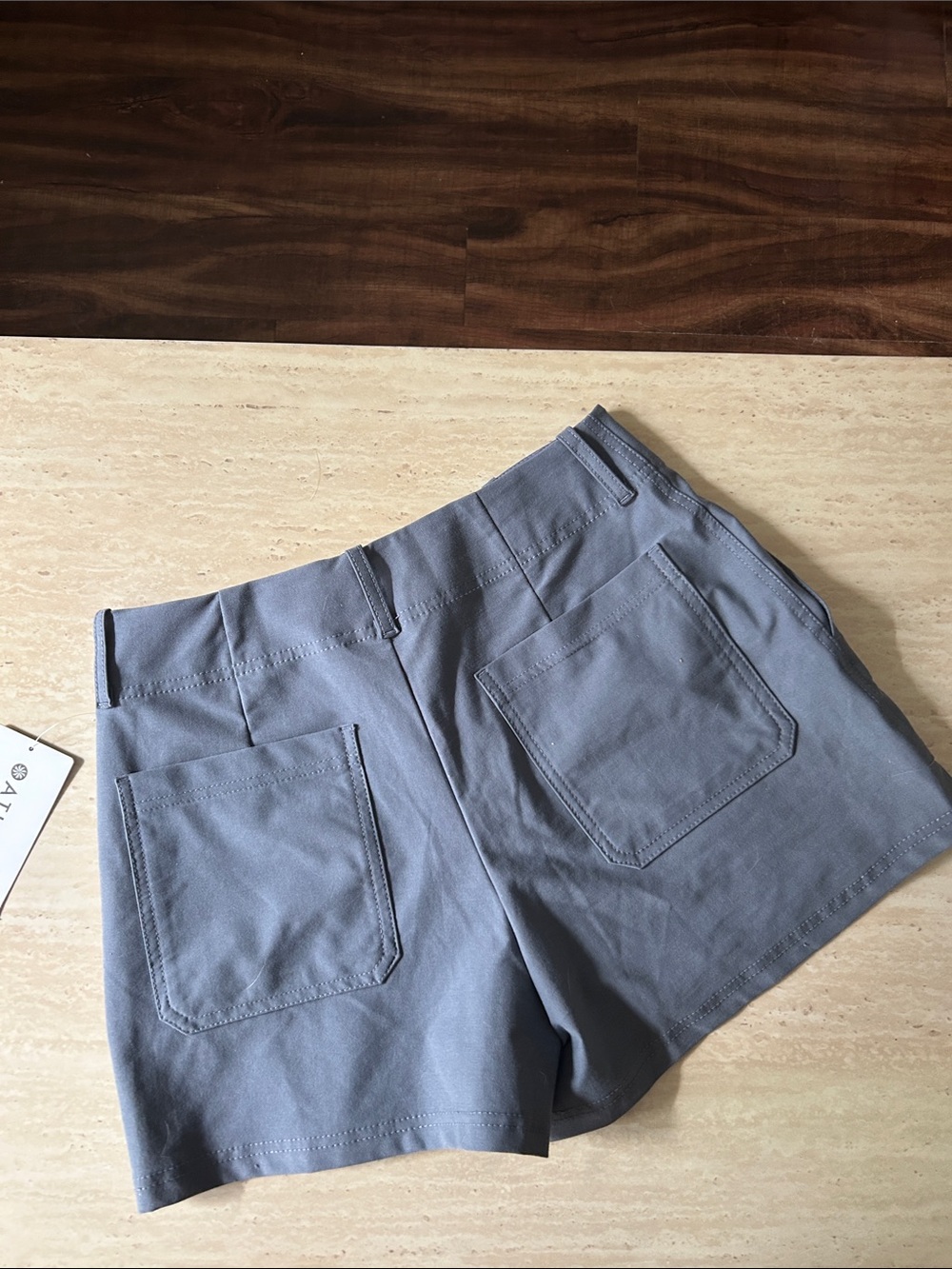 Athleta Slate Gray Women's Utility Athletic Shorts - Picture 3 of 3